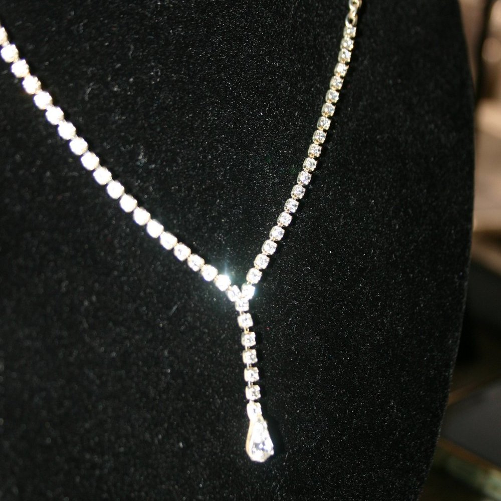 Vintage Faux Silver Necklace - Picture 3 of 3